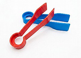 פינצטה-מלקחת פלסטי איכותית 9.7X2 ס"מ פינצטה-מלקחת פלסטי איכותית 9.7X2 ס"מ
